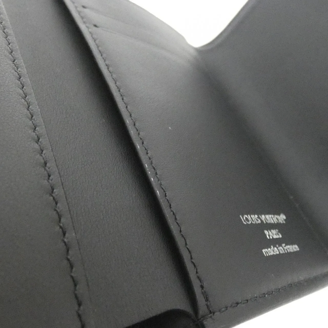 LOUIS VUITTON Mahina M82679 Wallet Black Rank A - Thumbnail 4