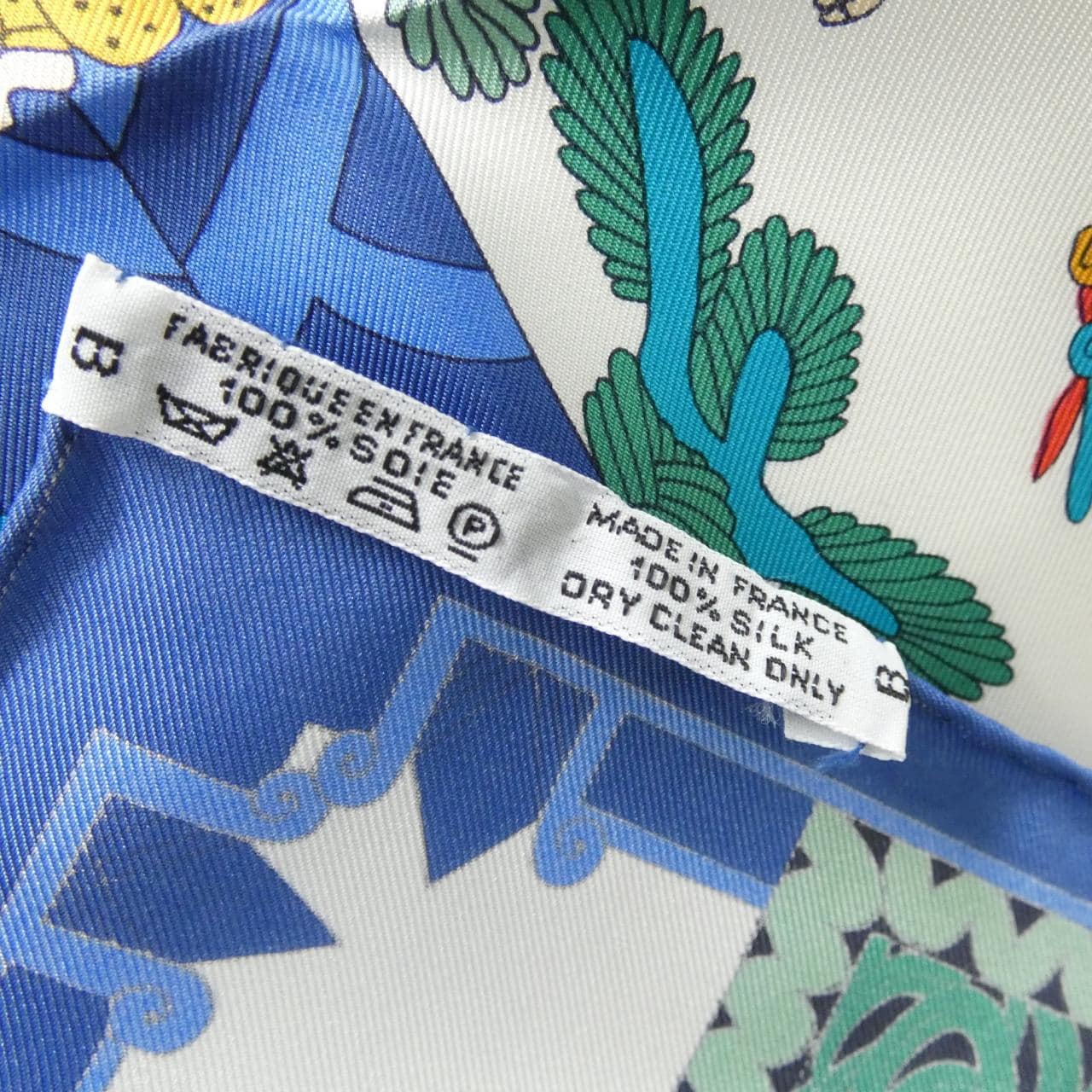 HERMES Scarf 3