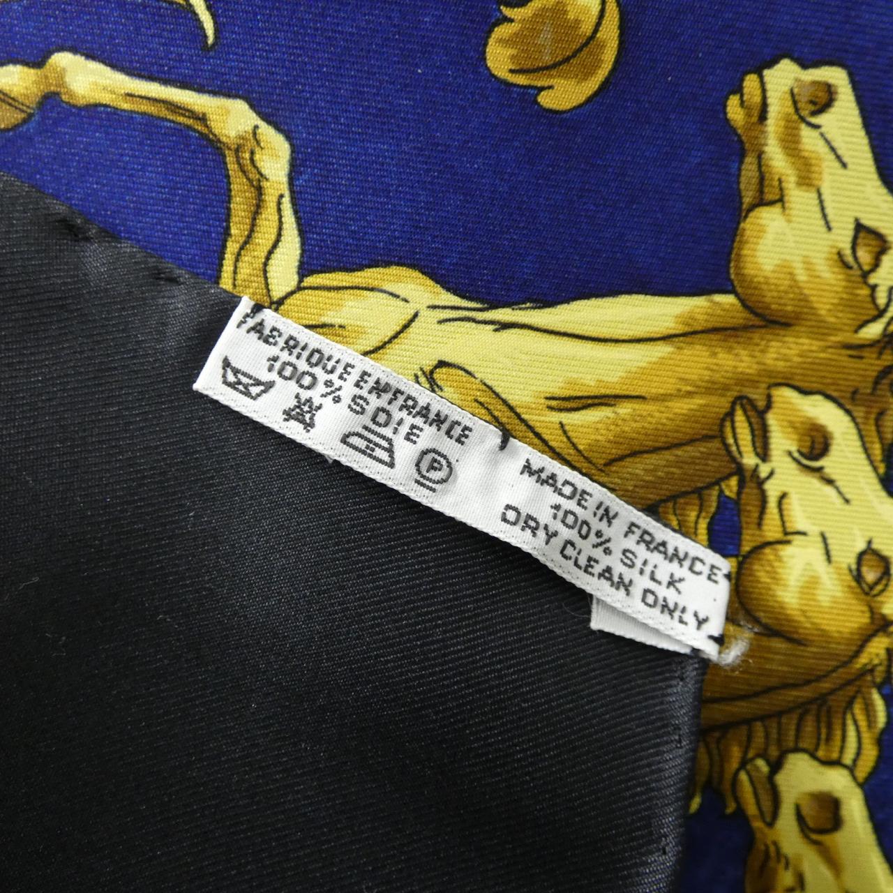 HERMES Scarf 3