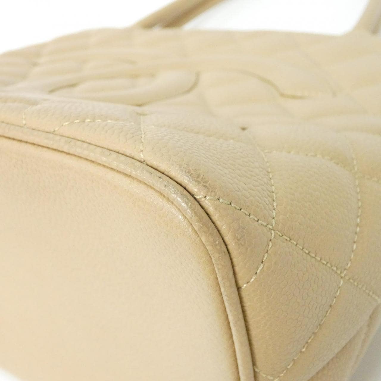 CHANEL Matelasse 1804 Handbag Grained Calfskin 米色 荔枝紋牛皮 中古品A - 縮圖 3