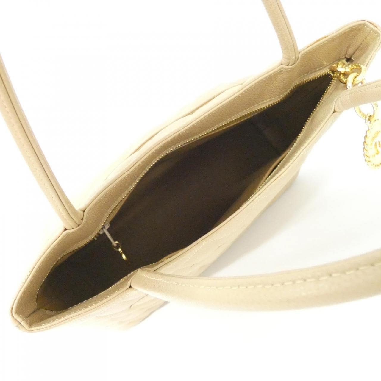 CHANEL Matelasse 1804 Handbag Grained Calfskin 米色 荔枝紋牛皮 中古品A - 縮圖 9