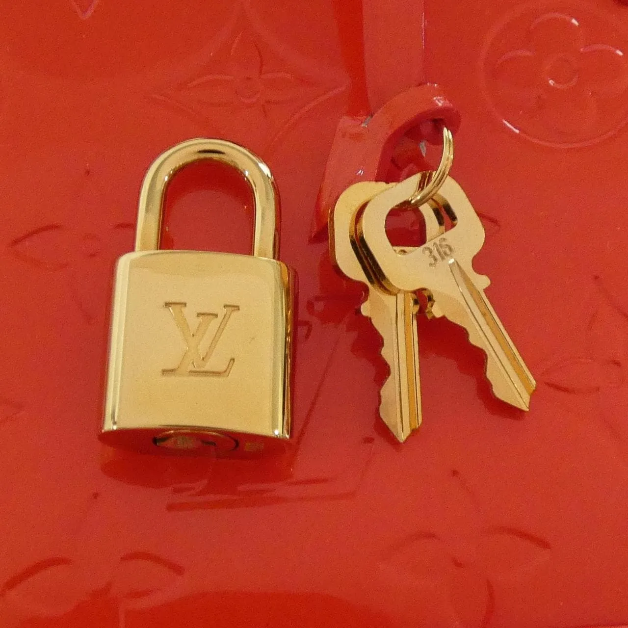 LOUIS VUITTON Alma M90174 Handbag Vernis Black Vernis - Thumbnail 3