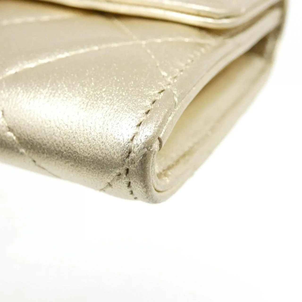 CHANEL Timeless Classic 50096 Wallet Lambskin 金色 羊皮 中古品A - 縮圖 3