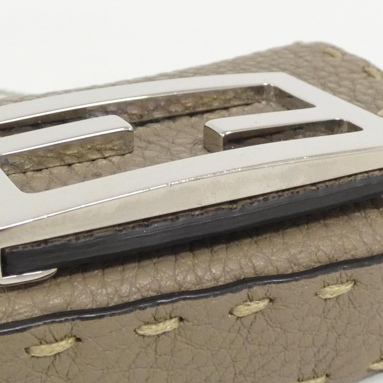 FENDI Baguette 7AS045 QZY 銀包 5