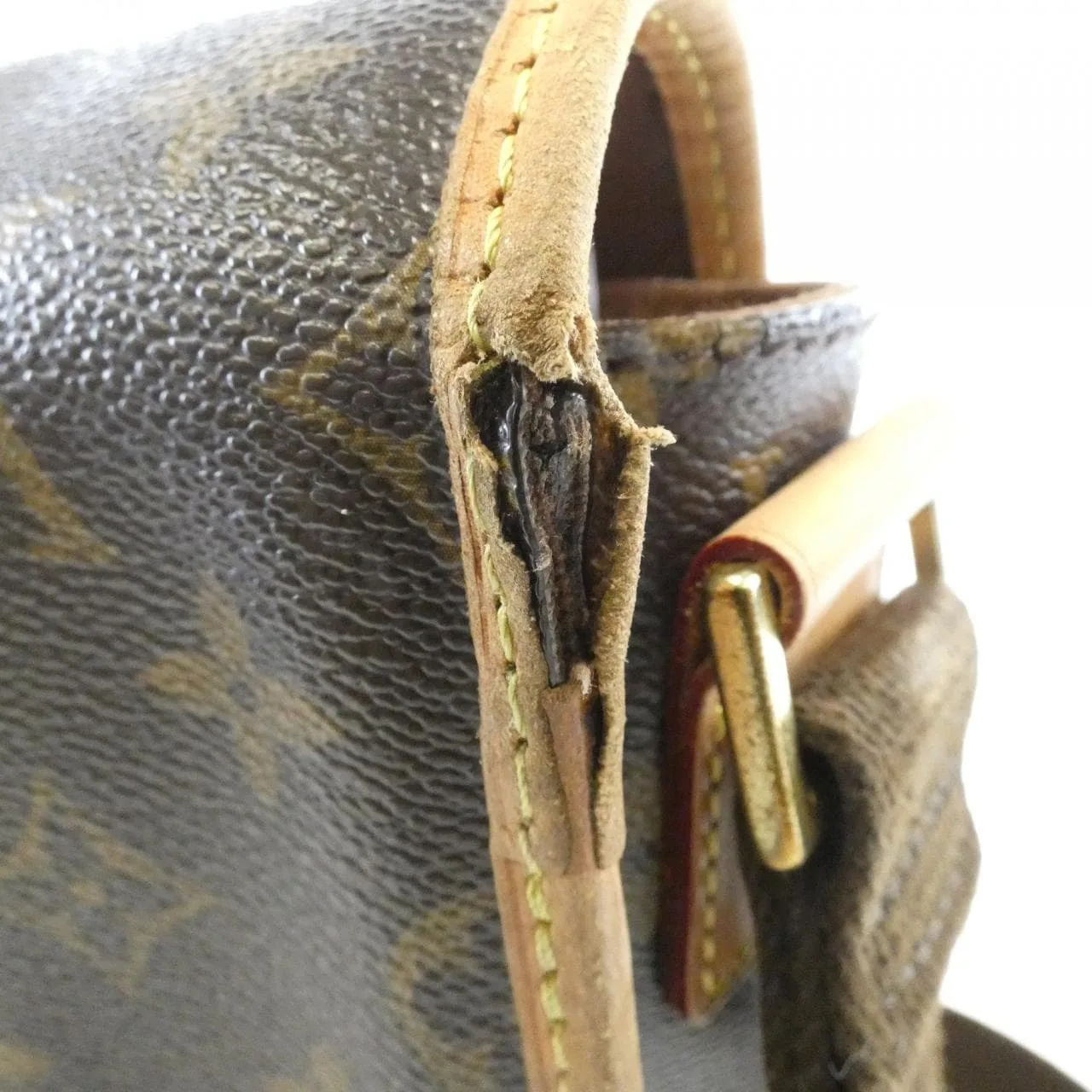 LOUIS VUITTON M40106 Shoulder Monogram