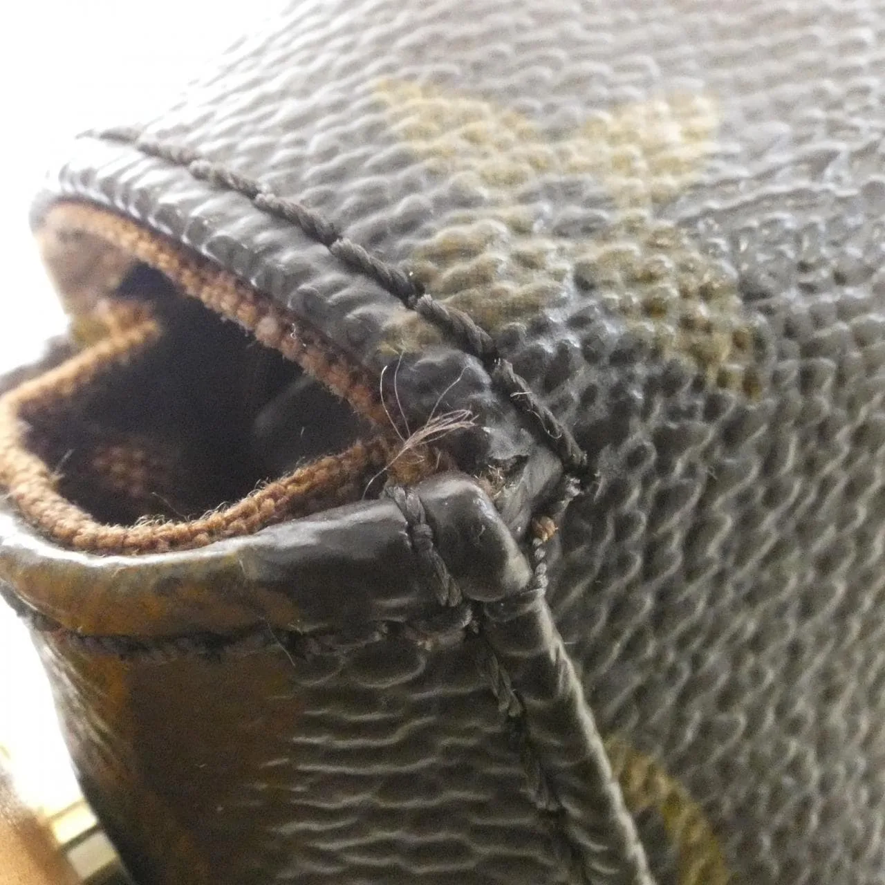 LOUIS VUITTON Looping M51147 Shoulder Monogram Black Monogram Rank B - Thumbnail 5