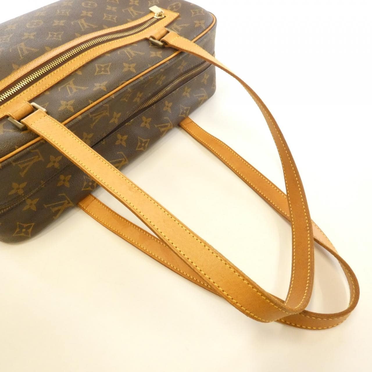 LOUIS VUITTON M51181 Shoulder Monogram 黑色 Monogram 中古品B - 縮圖 6