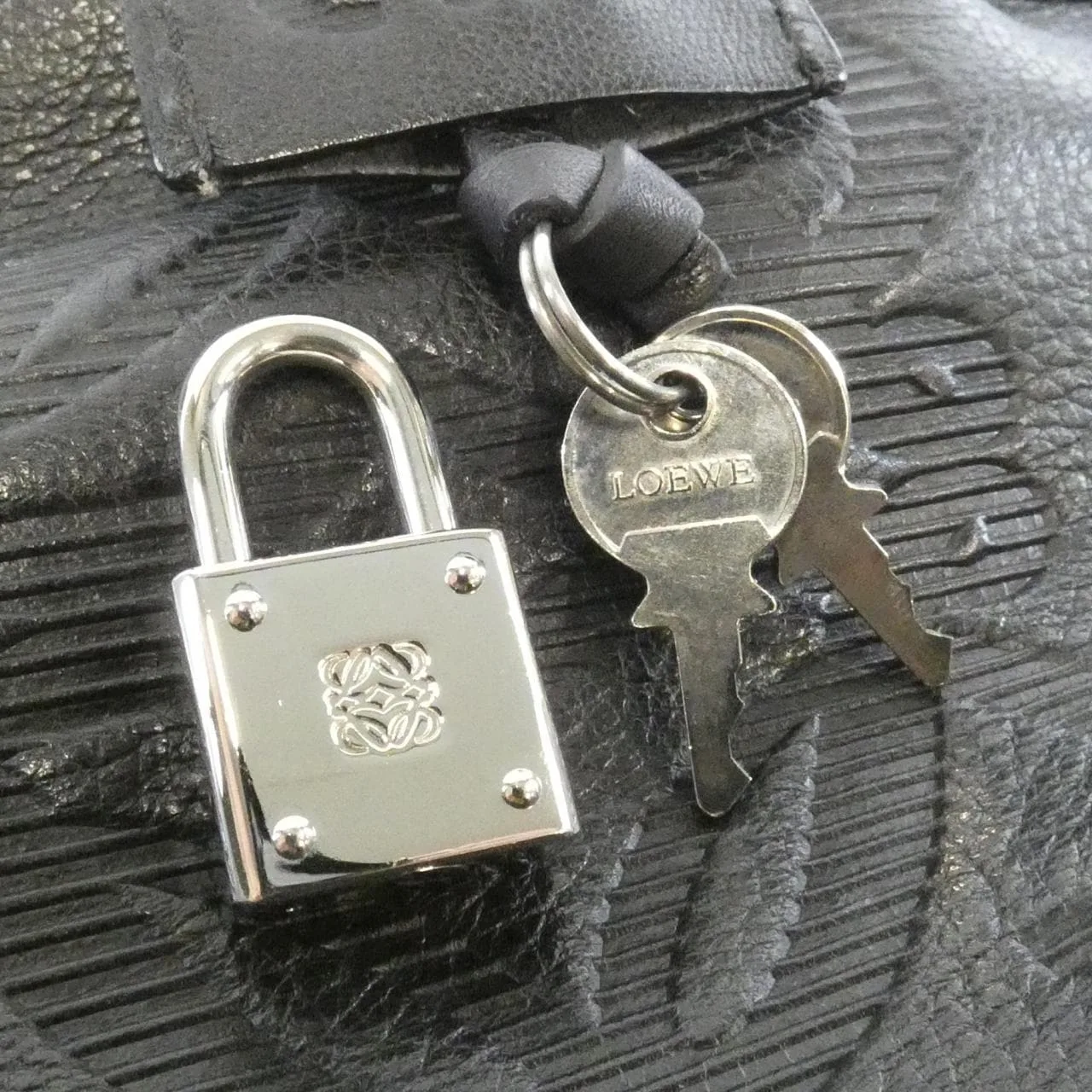 LOEWE Amazona 311 62 028 Handbag Leather Black Leather Rank B - Thumbnail 4