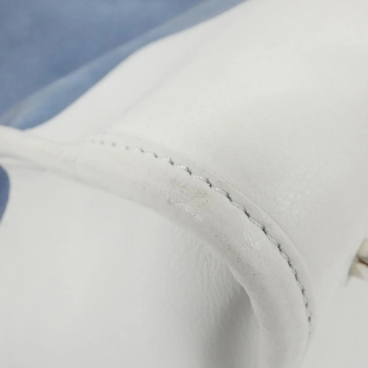 LOEWE Amazona Handbag Leather White Leather Rank A - Thumbnail 3