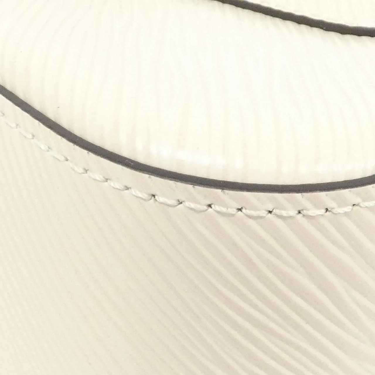 LOUIS VUITTON M80688 Shoulder Epi 黑色 Epi 中古品A - 縮圖 3