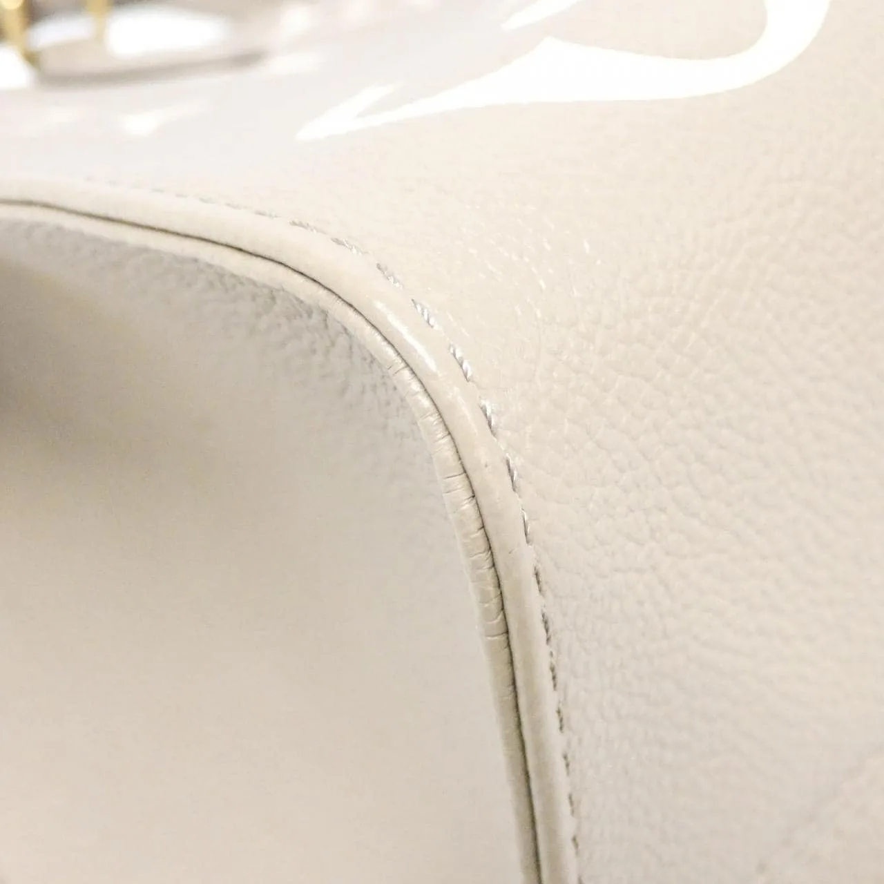 LOUIS VUITTON OnTheGo M45494 Handbag Monogram Black Monogram - Thumbnail 2