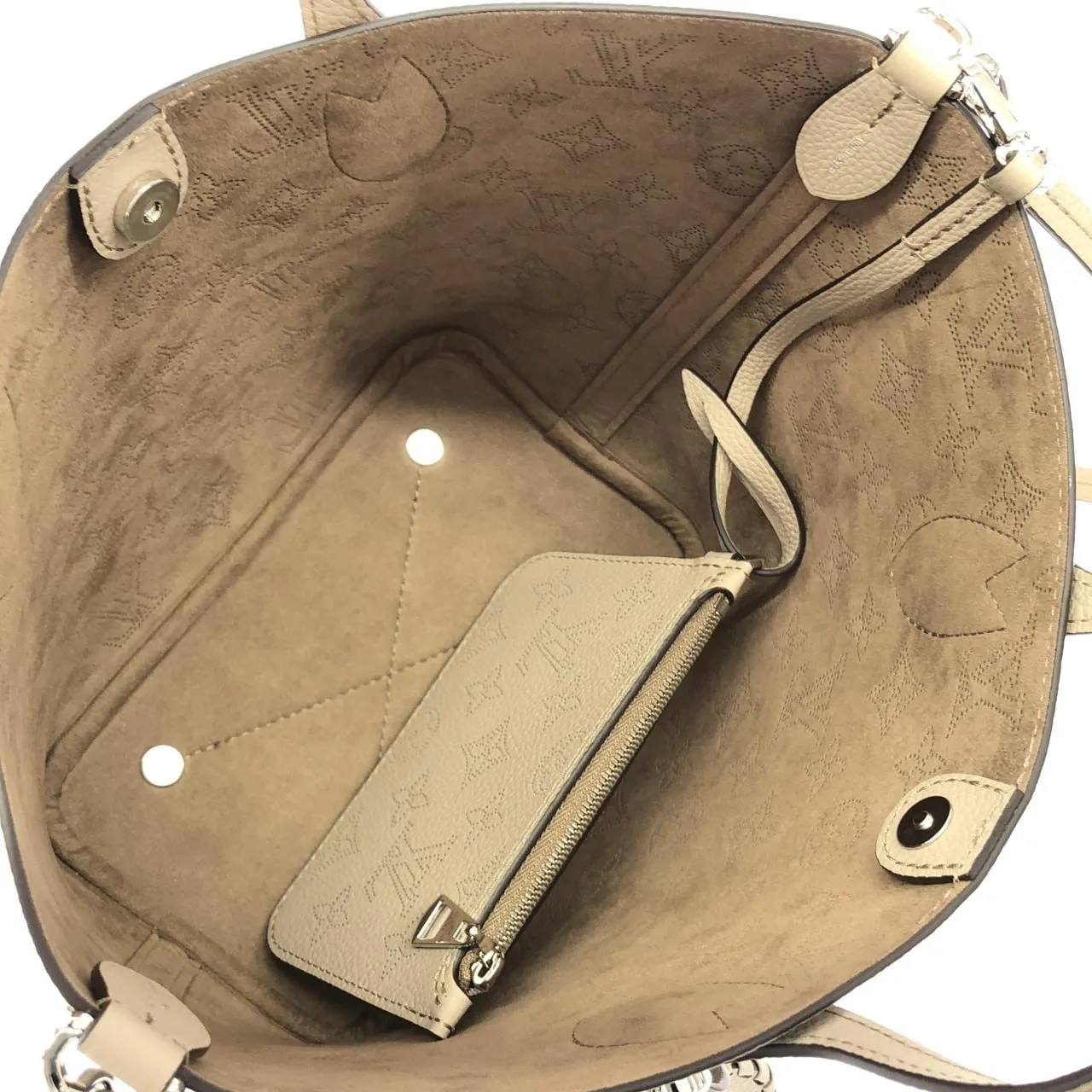 LOUIS VUITTON Mahina M21849 Handbag Black Rank A - Thumbnail 7