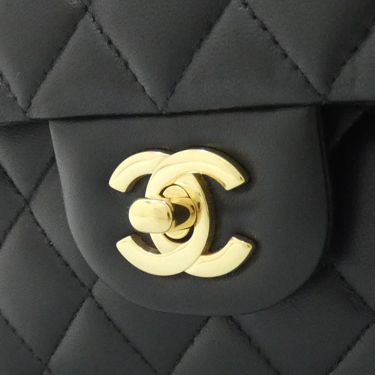 CHANEL Matelasse 1113 Shoulder Lambskin Black Lambskin Rank A - Thumbnail 4