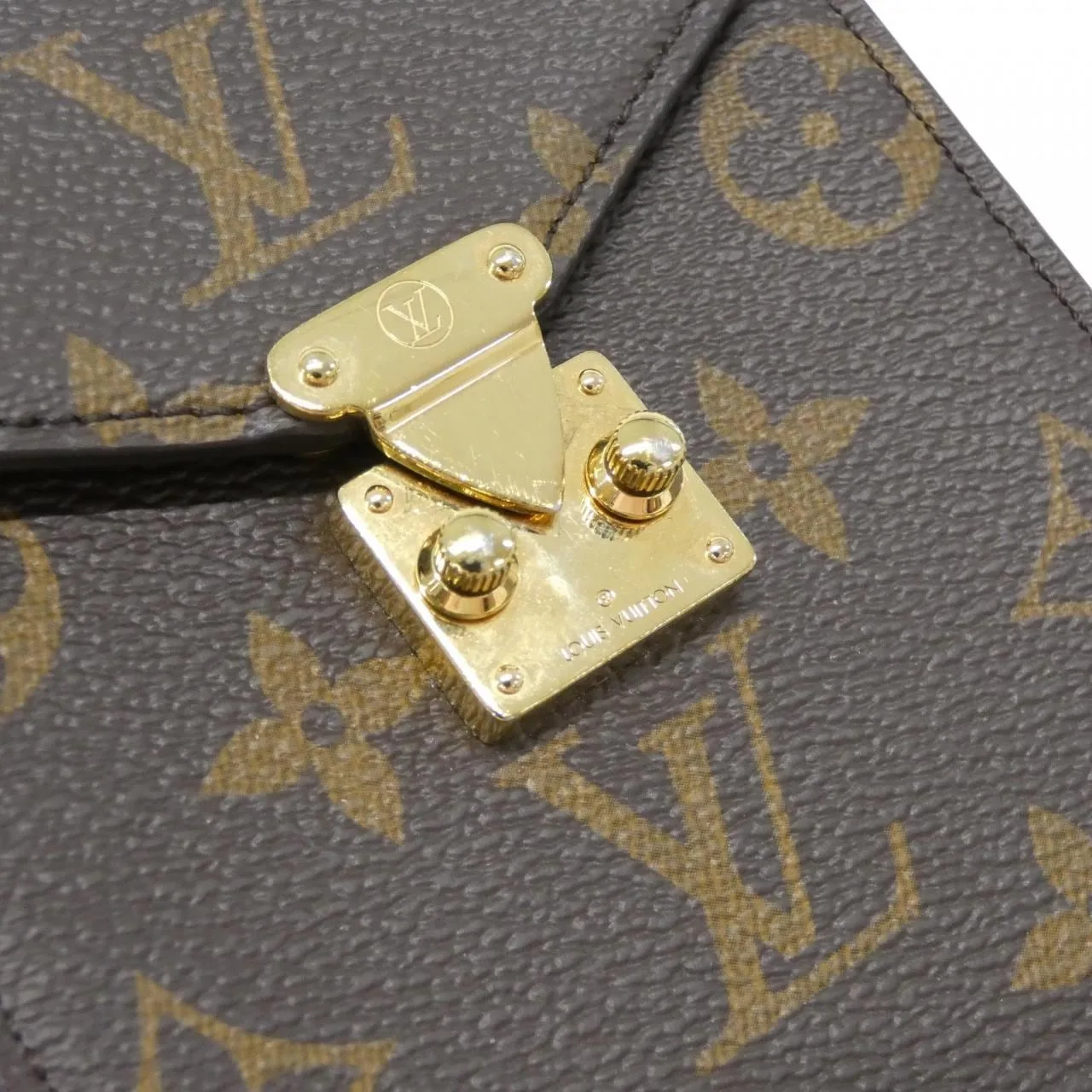 LOUIS VUITTON M13572 Pouch Monogram Black Monogram Rank A - Thumbnail 5