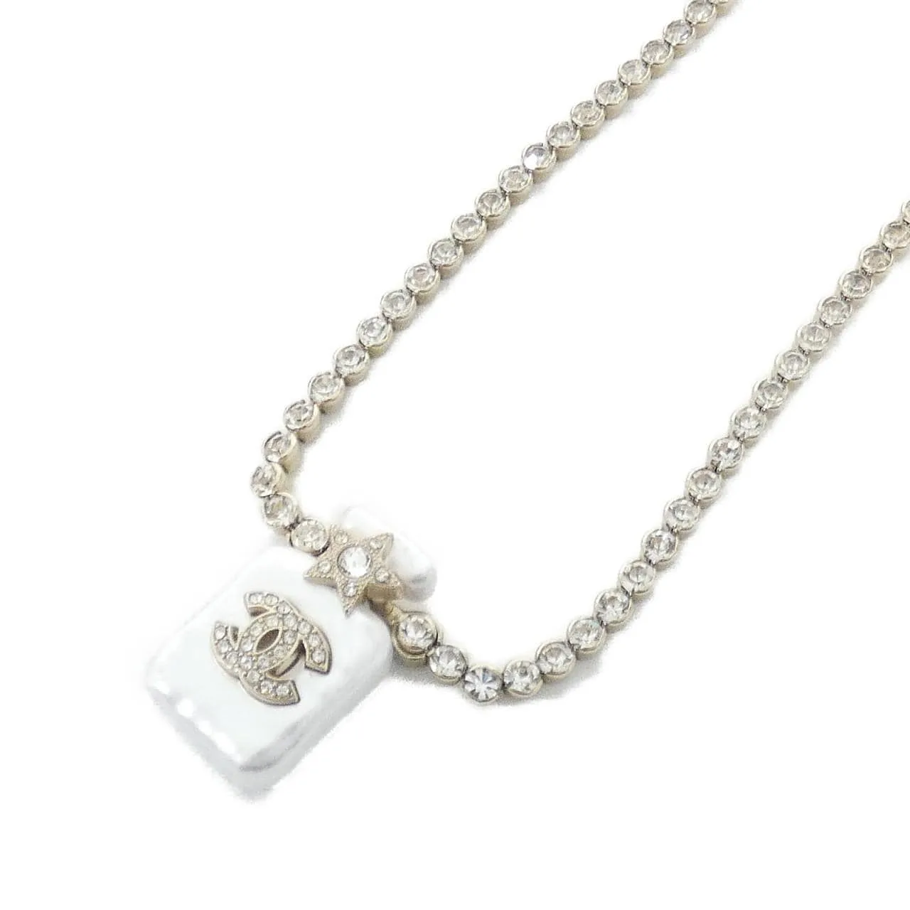 CHANEL ABA843 accessories White