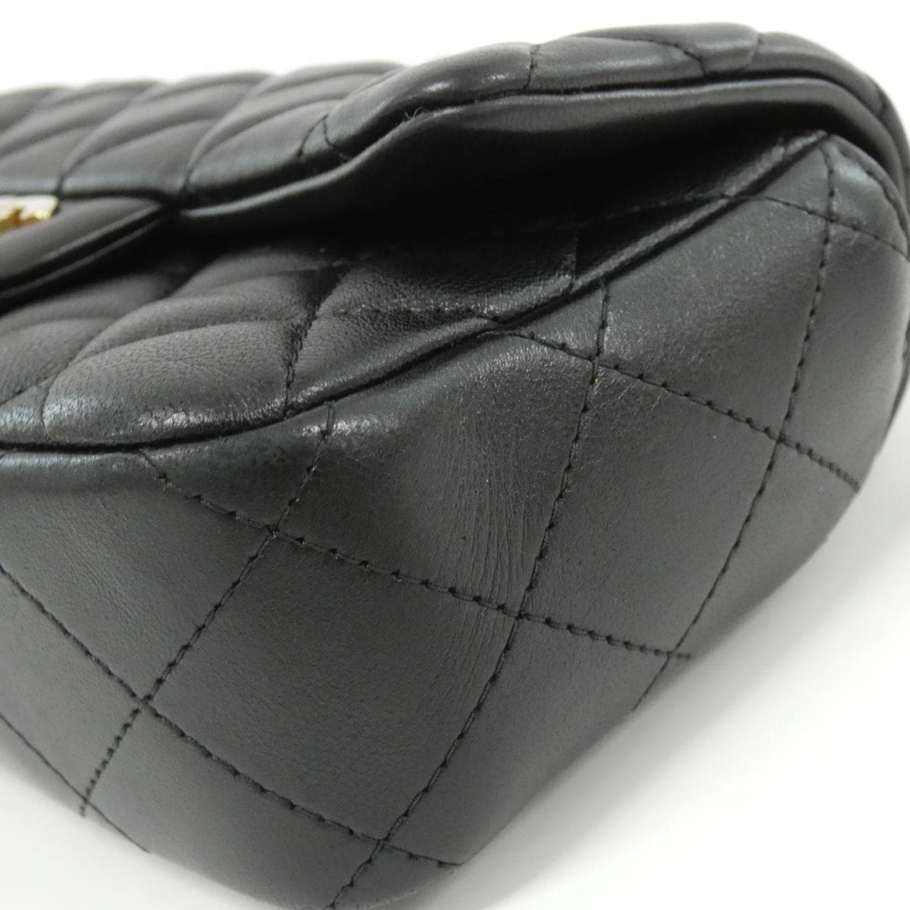 CHANEL AS5219 Shoulder Lambskin 3