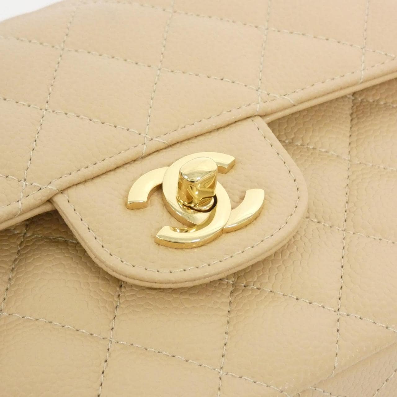 CHANEL Matelasse 1113 Shoulder Grained Calfskin 5