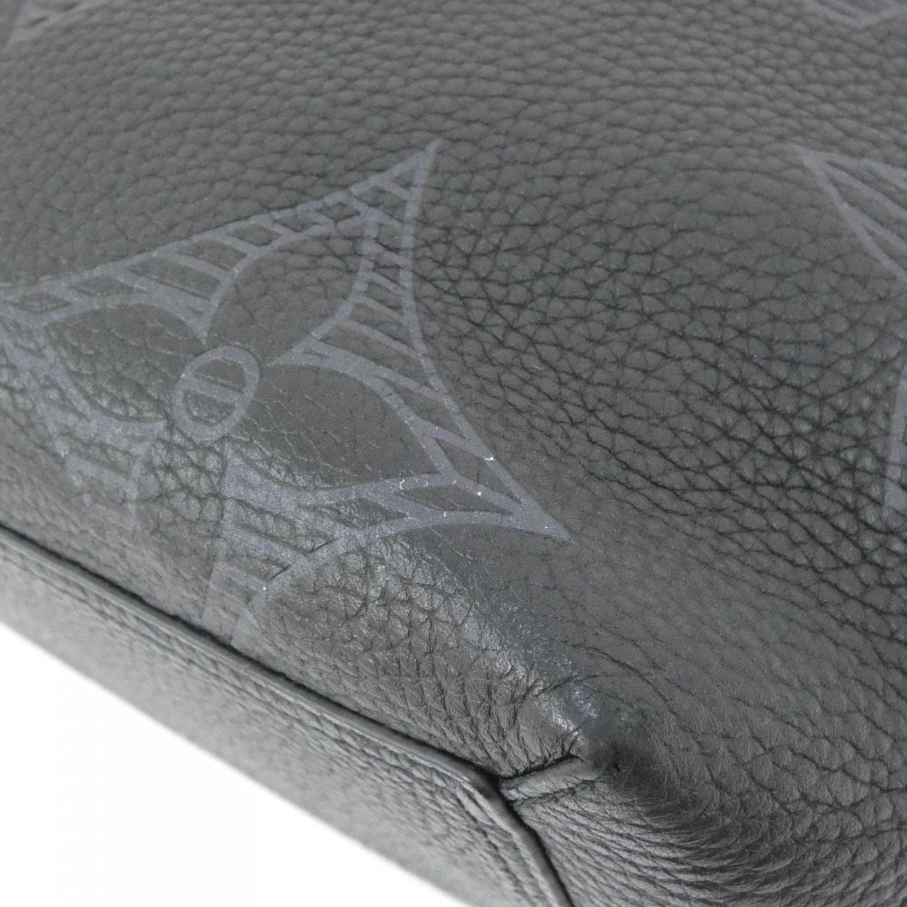 LOUIS VUITTON M57290 手提包 4