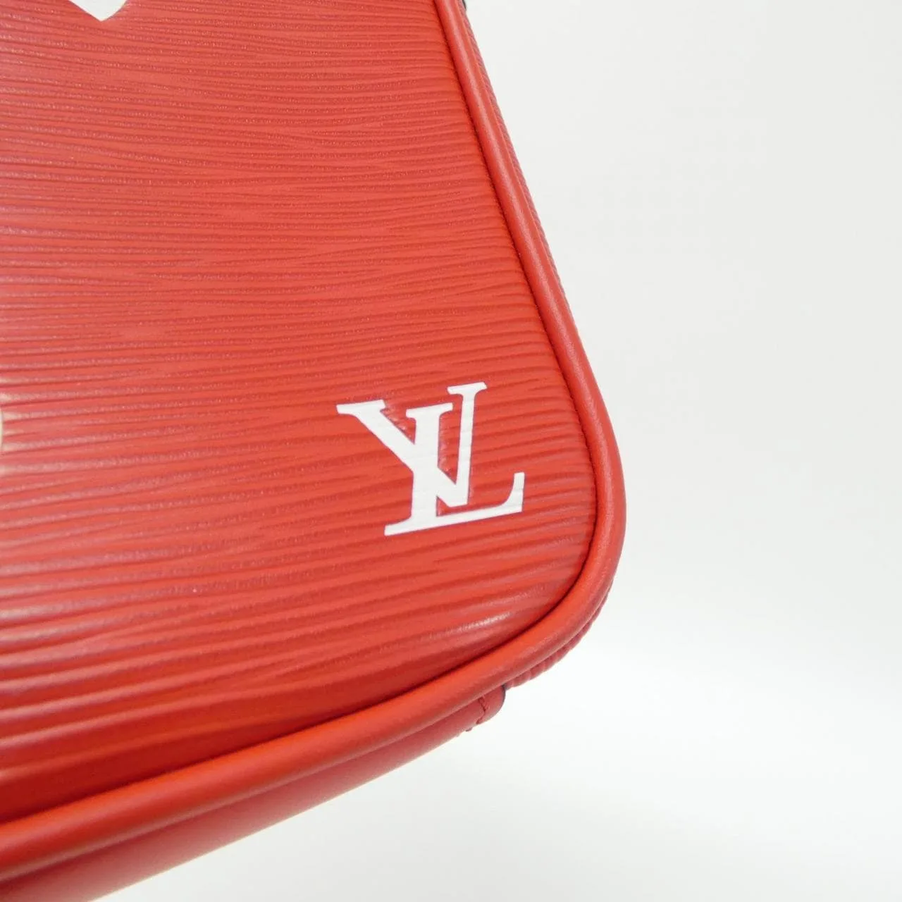 LOUIS VUITTON M53417 Shoulder Epi Rouge Epi Rank A - Thumbnail 4