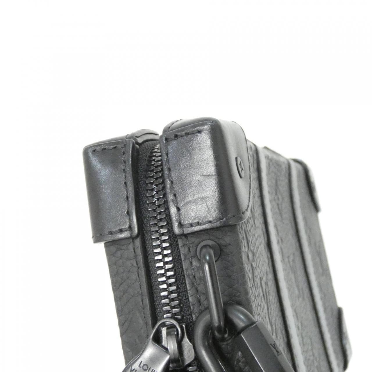 LOUIS VUITTON Soft Trunk M80224 Shoulder Bag Monogram 黑色 Monogram 中古品A - 縮圖 4