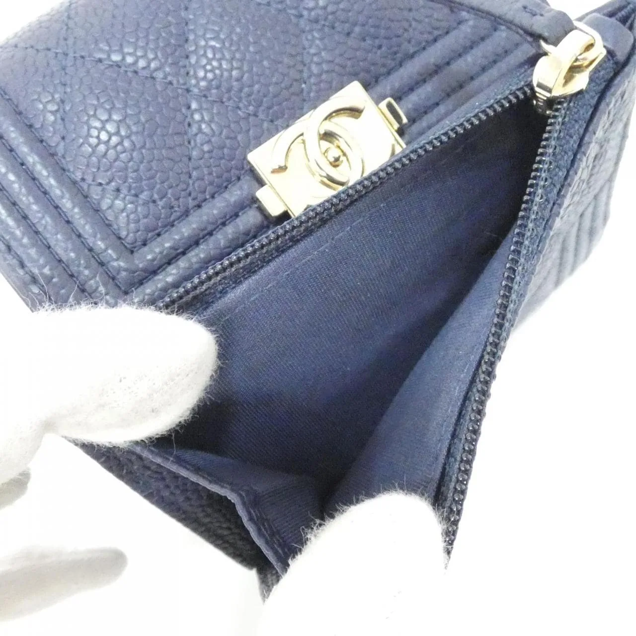 CHANEL Boy Chanel Wallet Caviar Leather 深藍色 Caviar Leather 中古品A - 縮圖 8