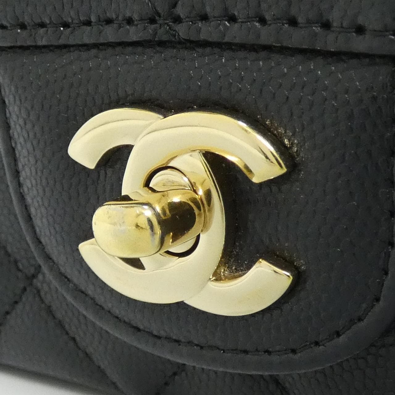 CHANEL Boy Chanel 69900 Shoulder Bag Grained Calfskin 黑色 荔枝紋牛皮 - 縮圖 4