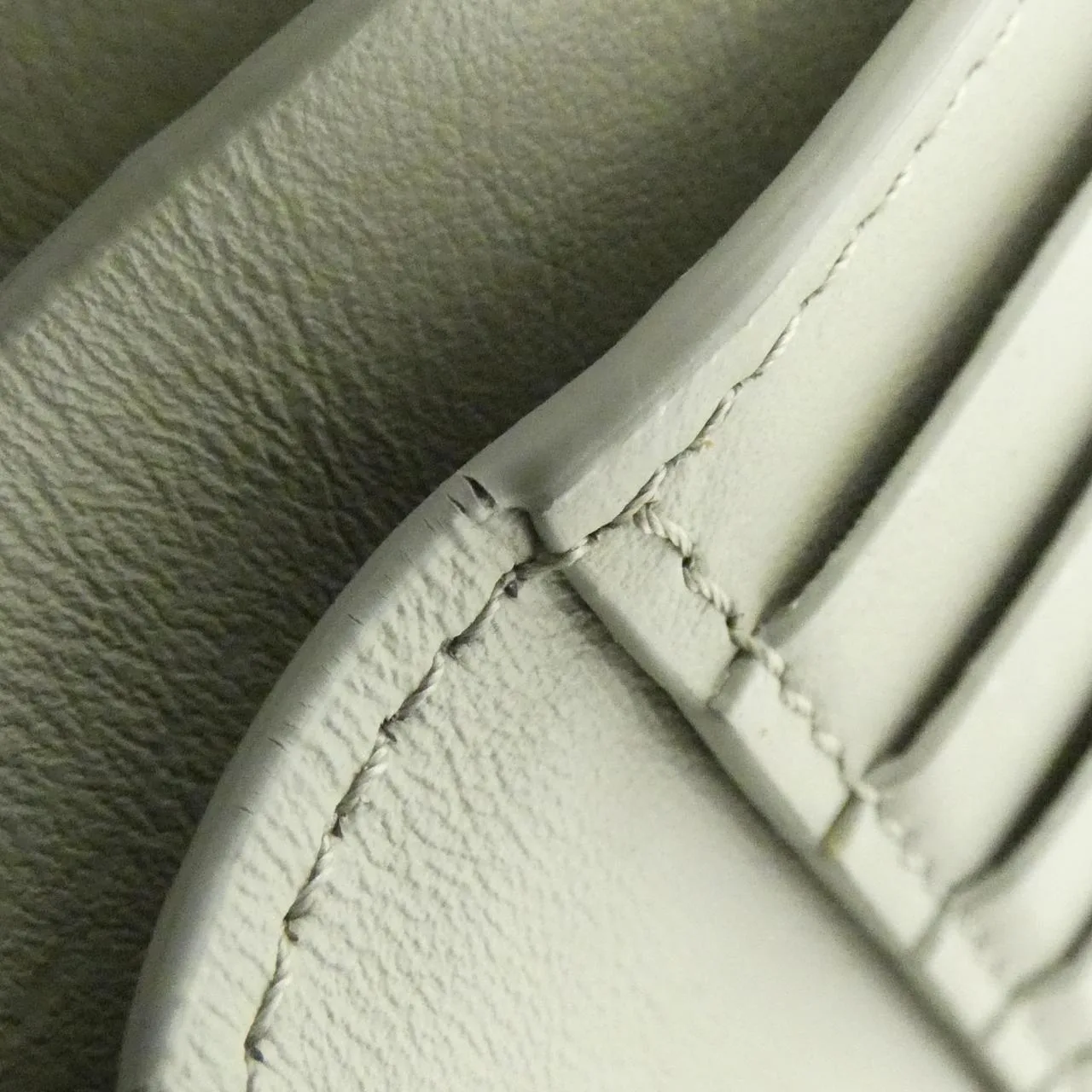 FENDI Peekaboo 8M0438 A91B Wallet 綠色 中古品A - 縮圖 9