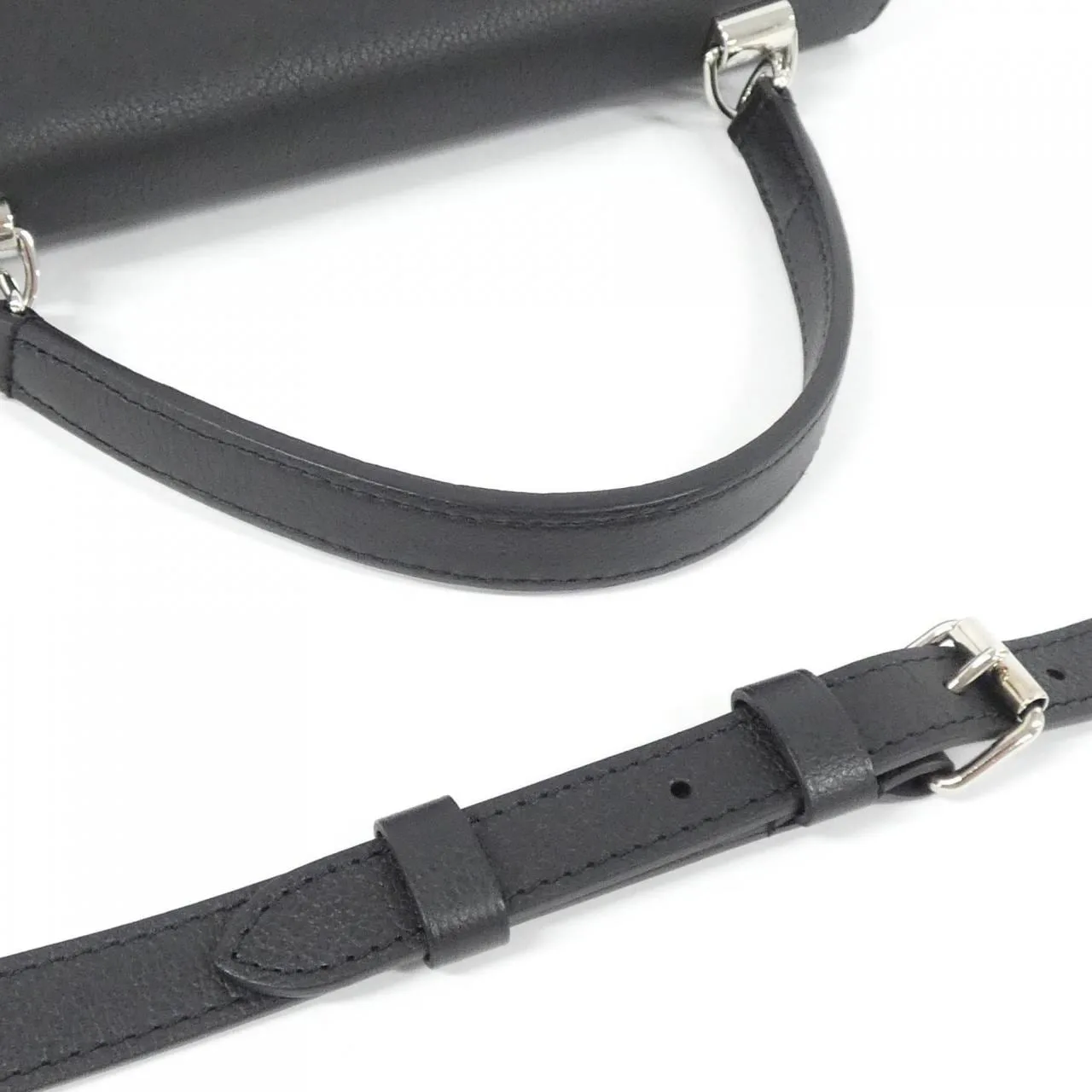 LOUIS VUITTON M50250 Handbag Black - Thumbnail 5