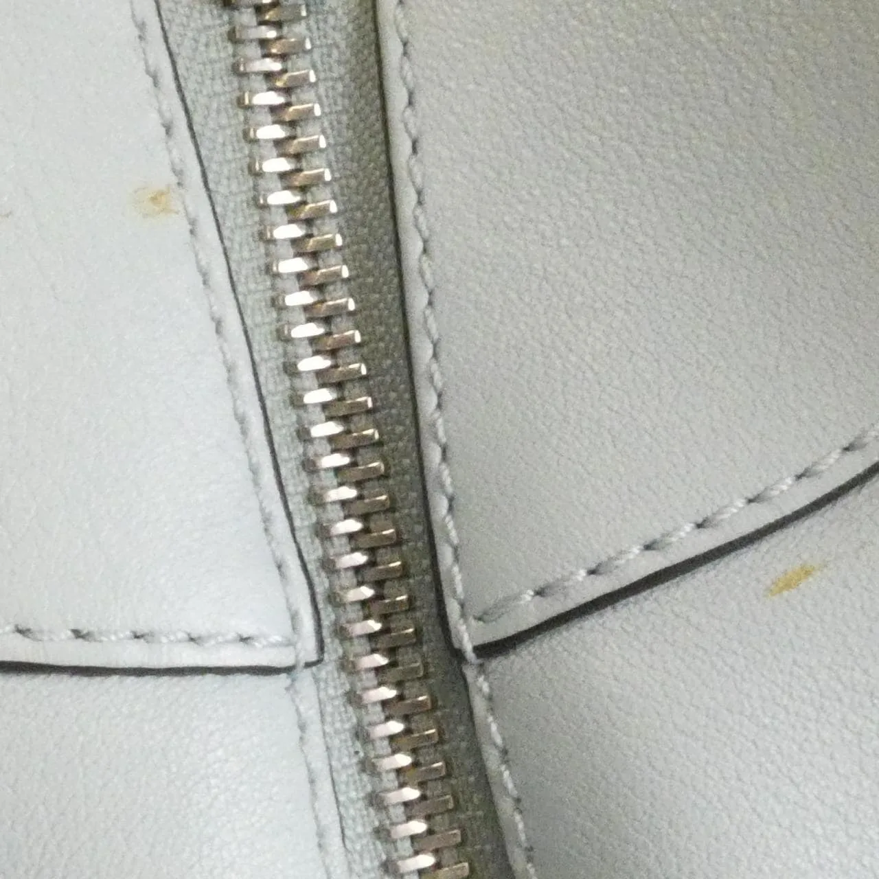 LOEWE Hammock 387 30 N60 Shoulder 黑色 中古品B - 縮圖 4