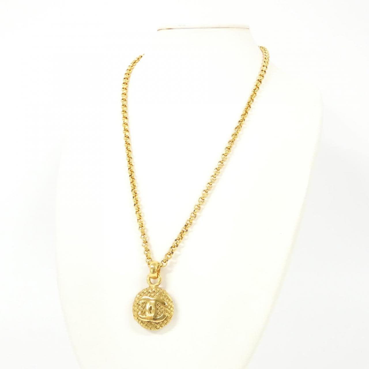 CHANEL Accessories 4
