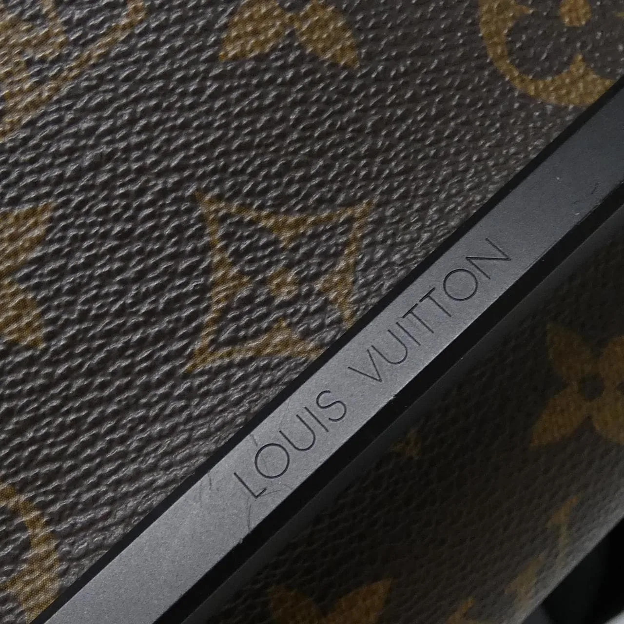 LOUIS VUITTON District M40935 Shoulder Monogram Black Monogram Rank A - Thumbnail 4