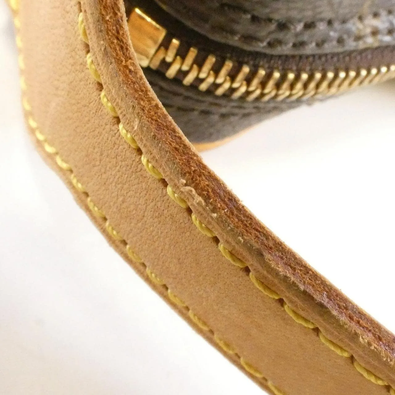 LOUIS VUITTON Pochette M51510 Shoulder Monogram