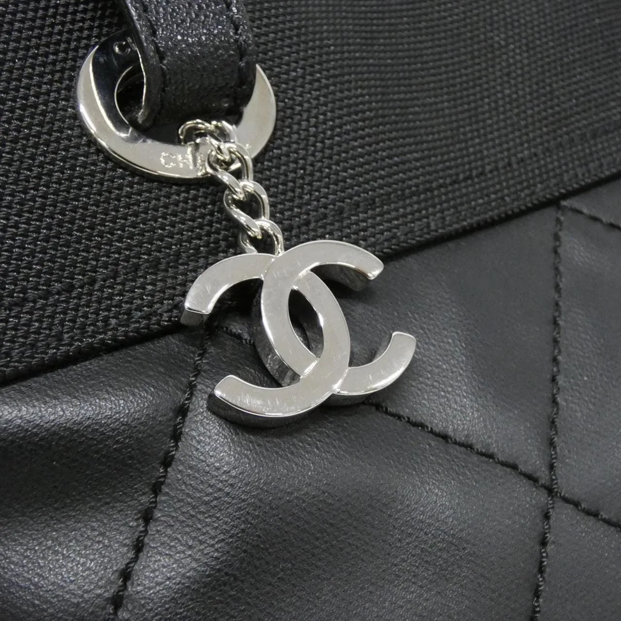 CHANEL 34208 Handbag Canvas Black Canvas Rank A - Thumbnail 4