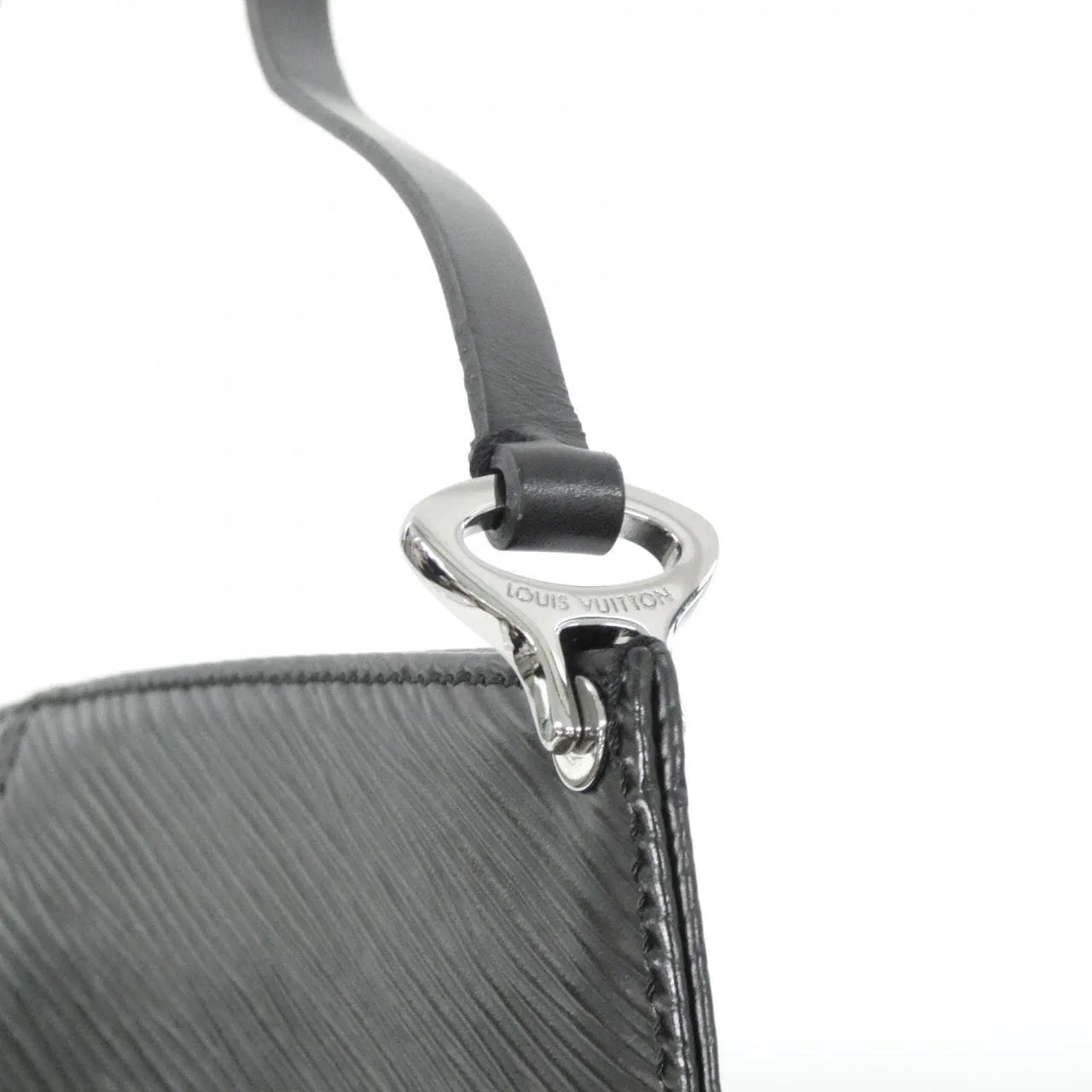 LOUIS VUITTON Pochette M52622 Pochette Epi Black Epi Rank A - Thumbnail 6