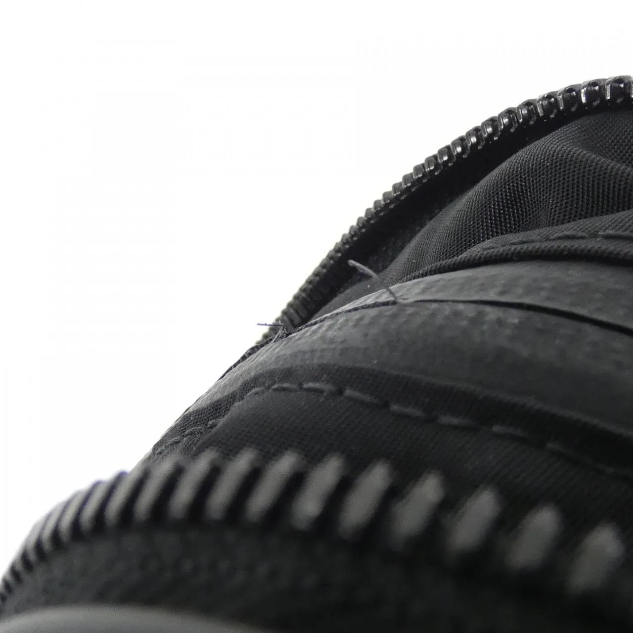 LOUIS VUITTON M55698 肩背包 尼龍 黑色 尼龍 中古品A - 縮圖 7