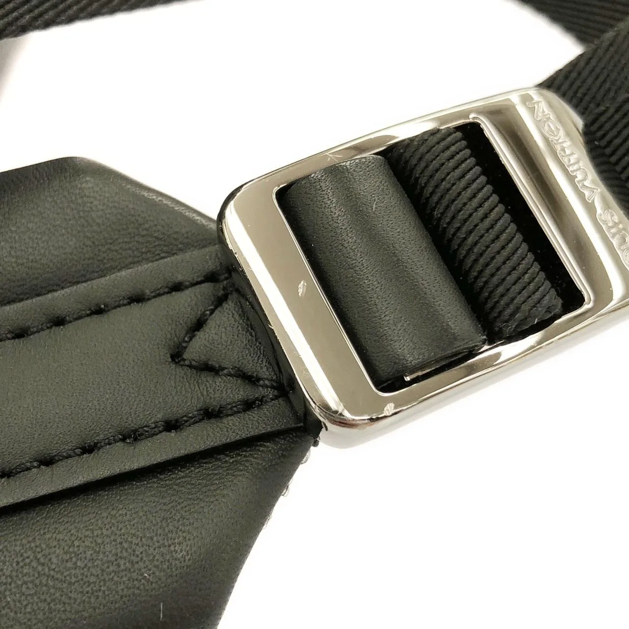 LOUIS VUITTON Eclipse M43186 Backpack Monogram 黑色 Monogram 中古品A - 縮圖 4