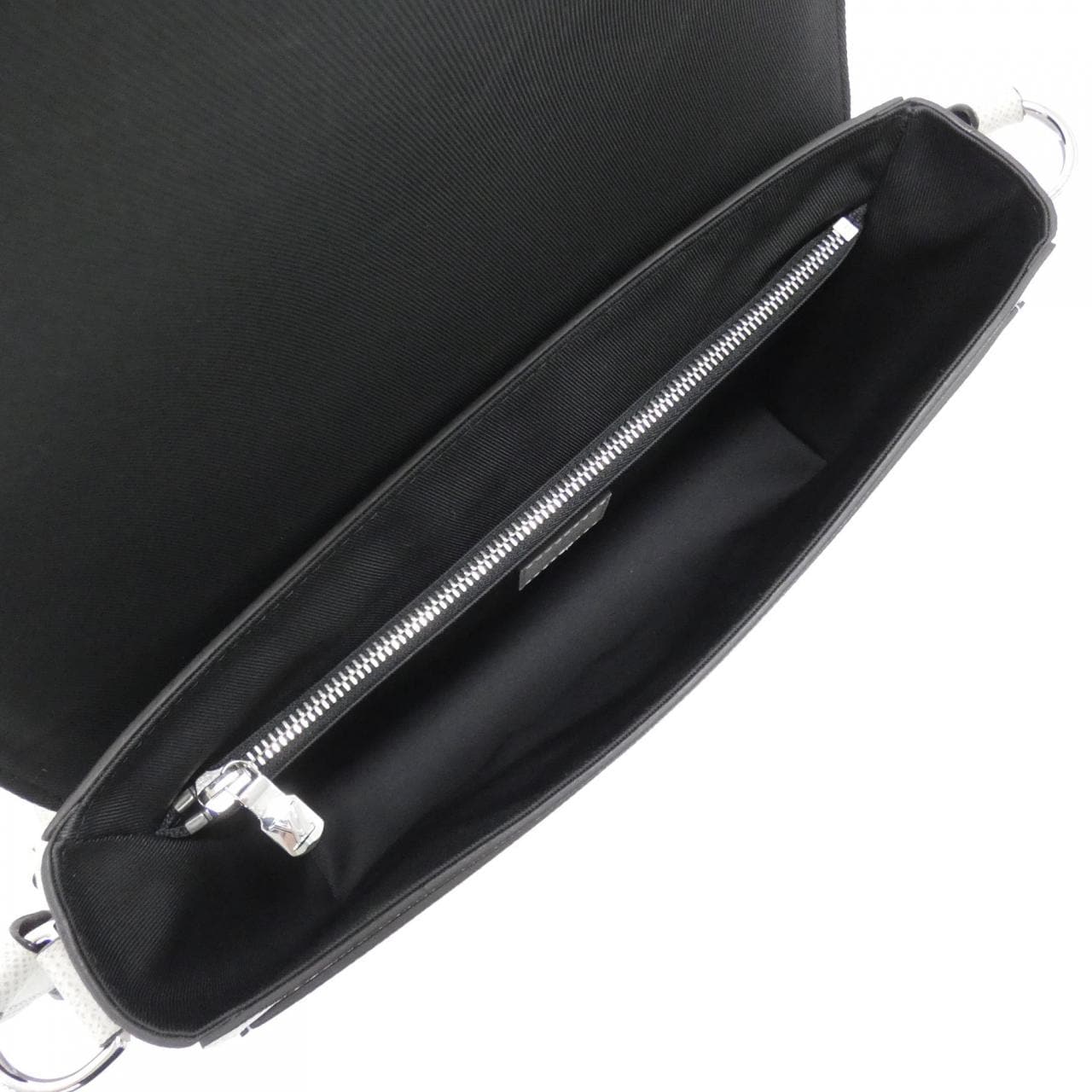 LOUIS VUITTON M30813 Shoulder 5