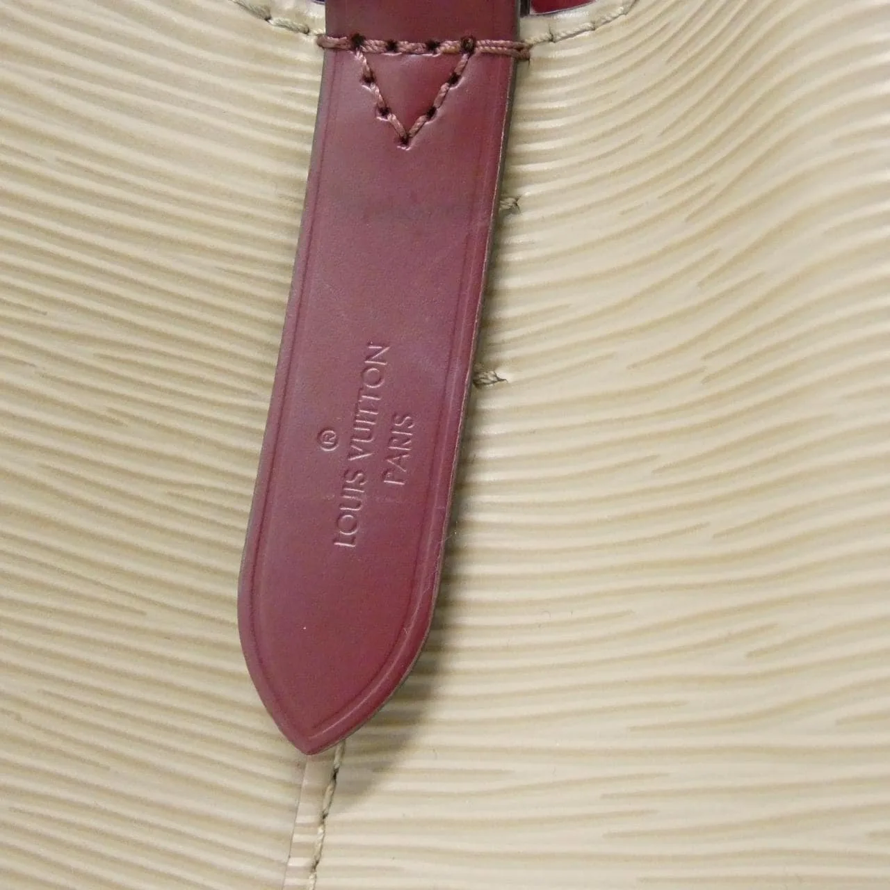 LOUIS VUITTON M57032 Shoulder Epi 黑色 Epi 中古品A - 縮圖 5