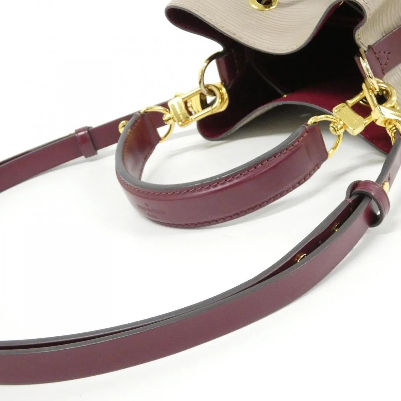 LOUIS VUITTON M57032 Shoulder Epi 黑色 Epi 中古品A - 縮圖 8