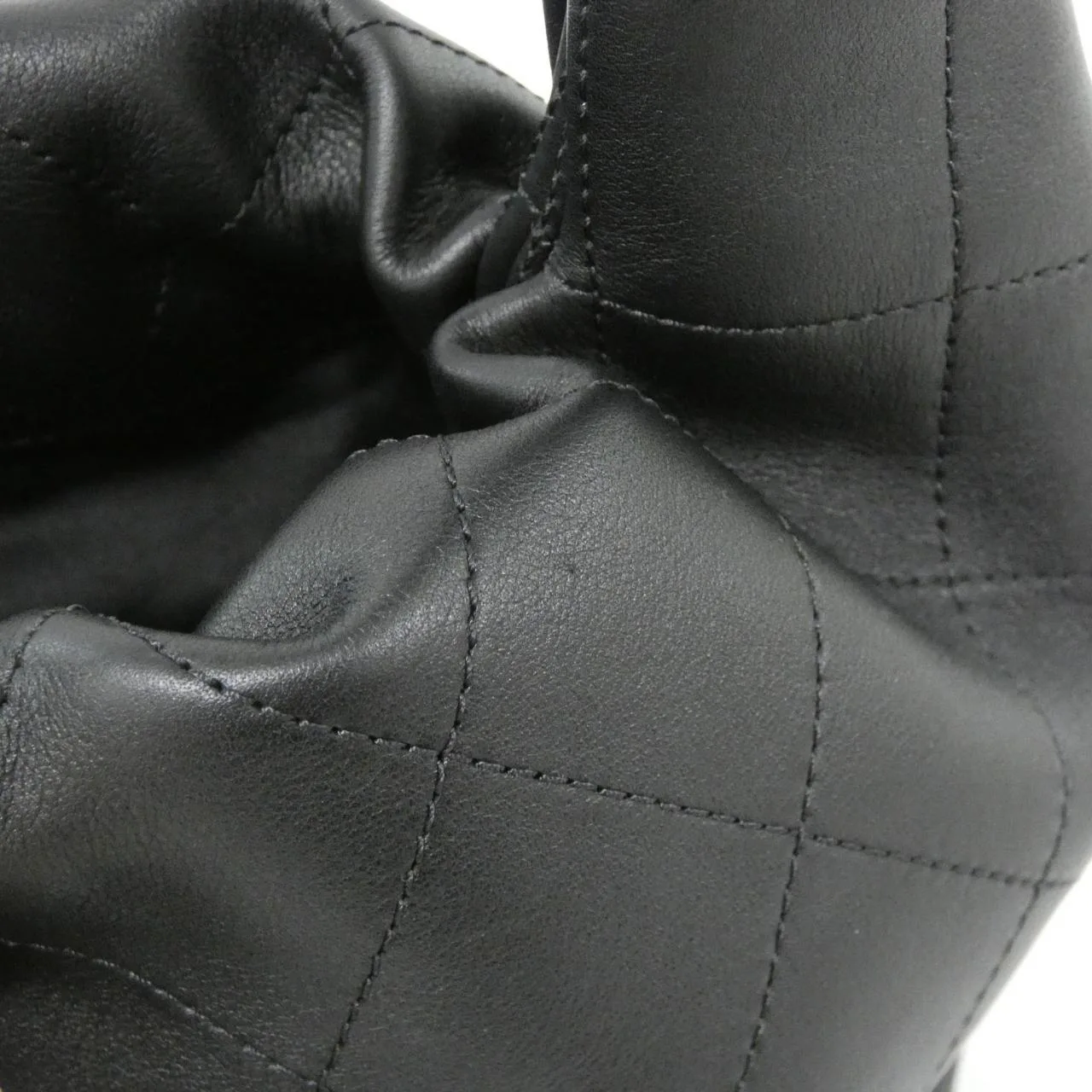 CHANEL AS5976 Shoulder Black Rank A - Thumbnail 4