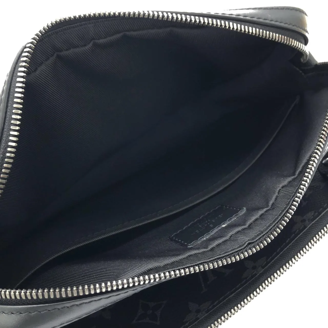 LOUIS VUITTON Eclipse M69443 Shoulder Monogram Black Monogram Rank A - Thumbnail 6