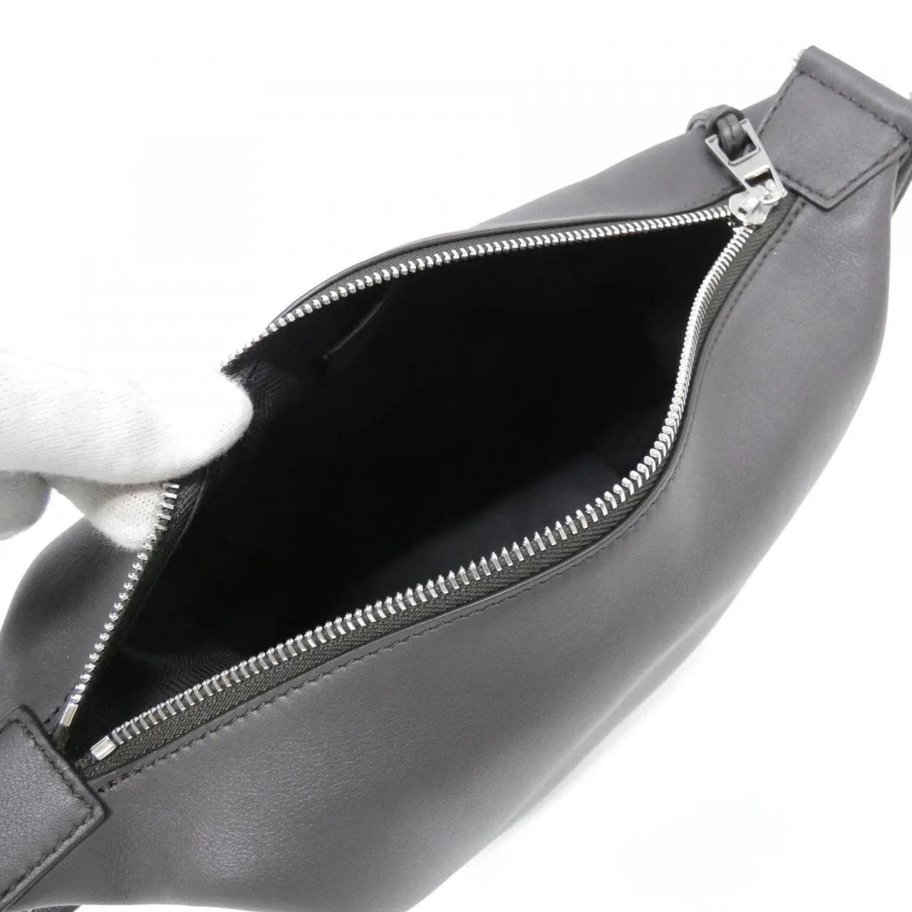 LOEWE B906Q63X01 Shoulder 黑色 中古品A - 縮圖 5