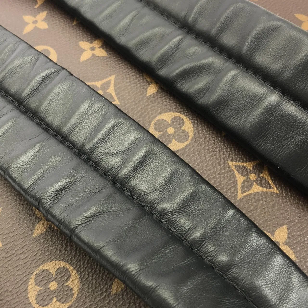 LOUIS VUITTON M45349 Backpack Monogram 黑色 Monogram 中古品A - 縮圖 5