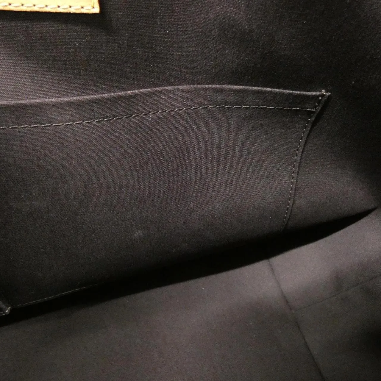 LOUIS VUITTON M93589 Shoulder Vernis Black Vernis - Thumbnail 8