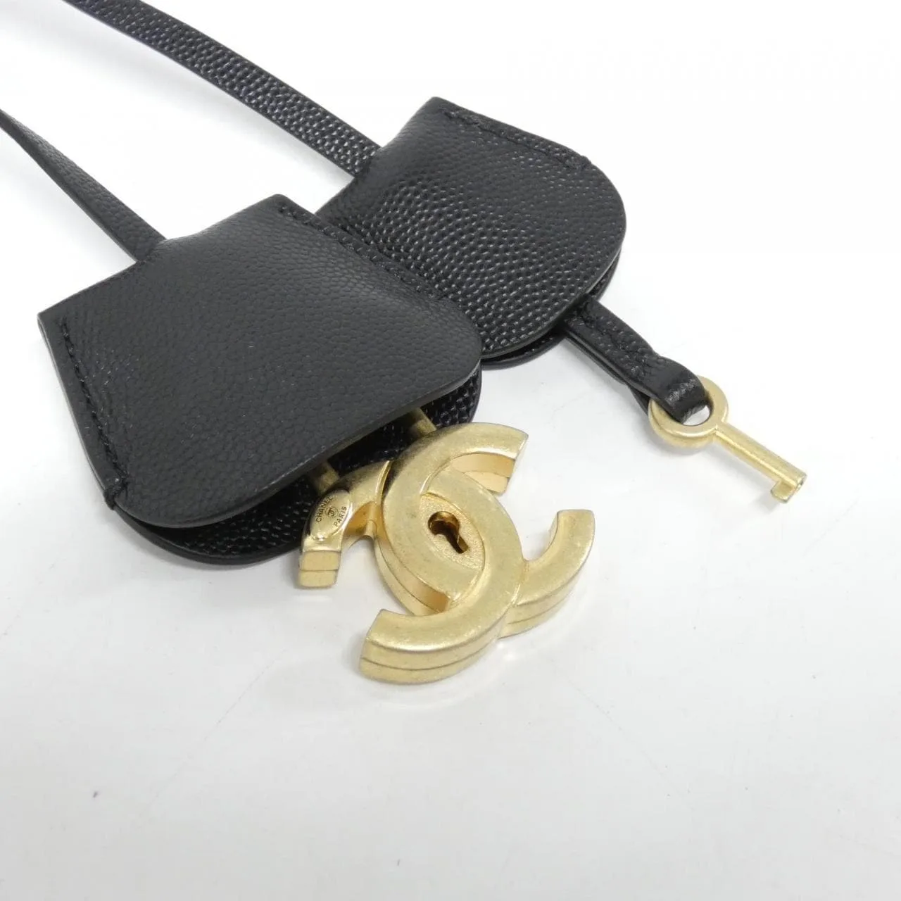 CHANEL 93342 Handbag Grained Calfskin