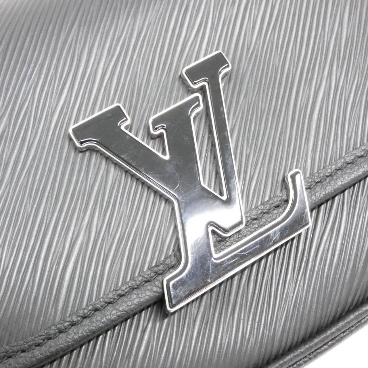 LOUIS VUITTON M59386 肩背包 Epi 黑色 Epi 中古品A - 縮圖 6