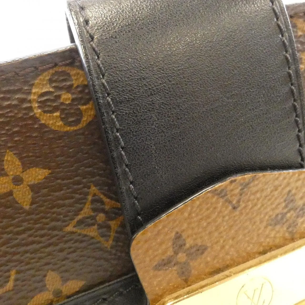 LOUIS VUITTON M43596 Shoulder Monogram Black Monogram Rank B - Thumbnail 4