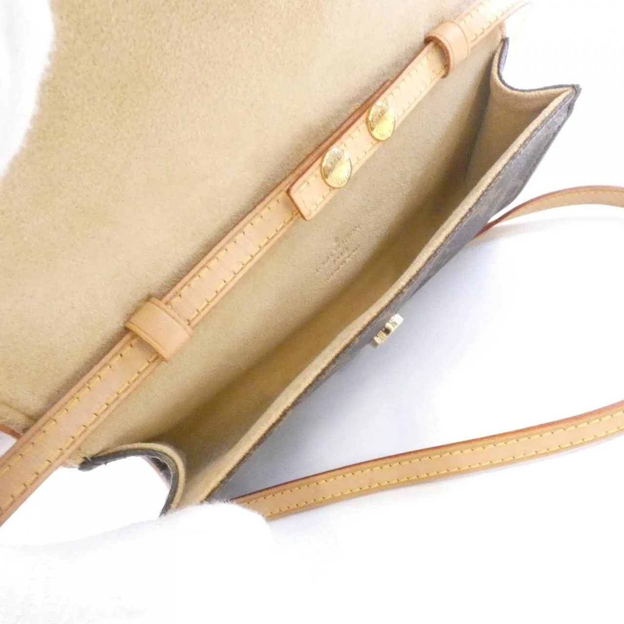 LOUIS VUITTON Pochette M51854 肩背包 Monogram 黑色 Monogram 中古品B - 縮圖 6