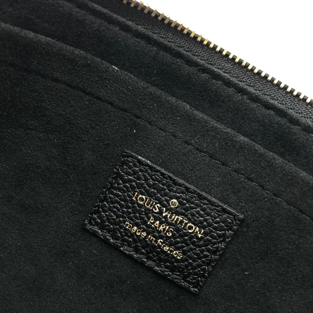 LOUIS VUITTON Pochette M80399 Shoulder Monogram