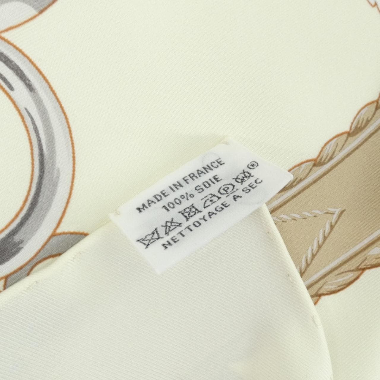 HERMES Scarf 3